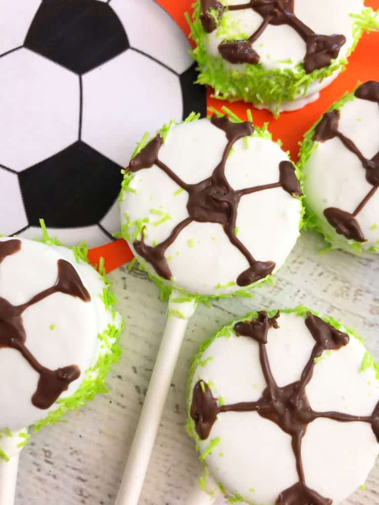 DIY Soccer cookies so easy that the kids can help!
