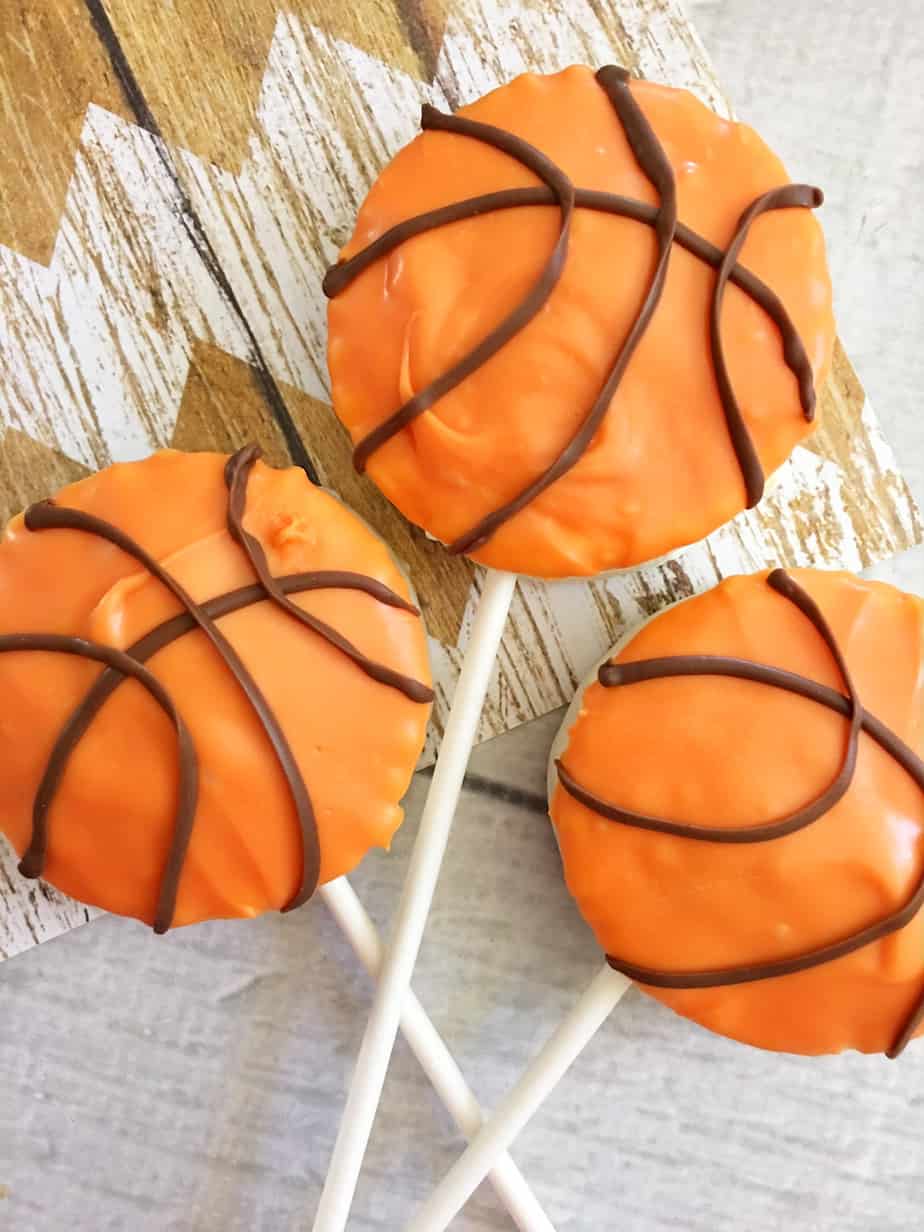 Easy basketball treats to take to your next end of season party!