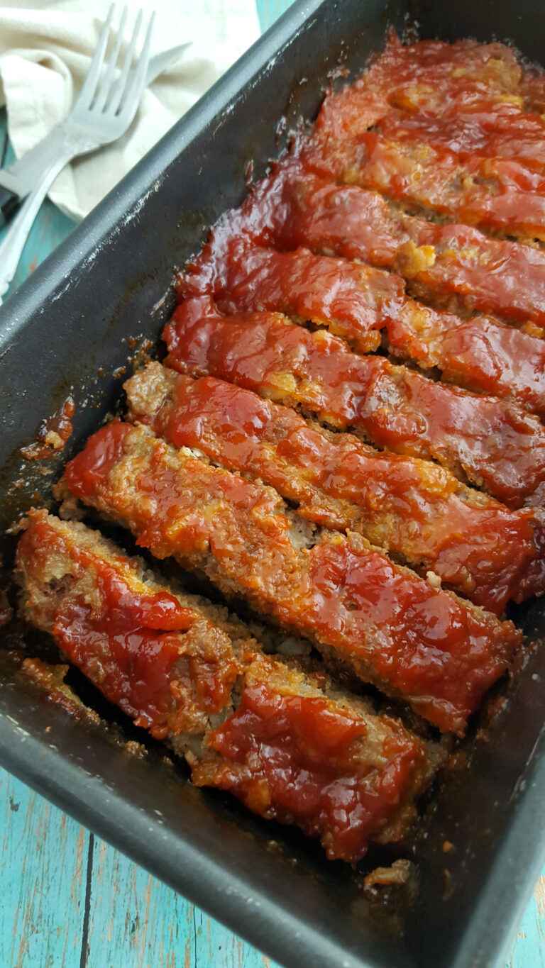 Homemade Classic Meatloaf Recipe