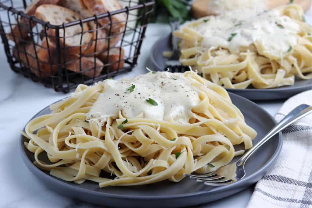 homemade alfredo sauce